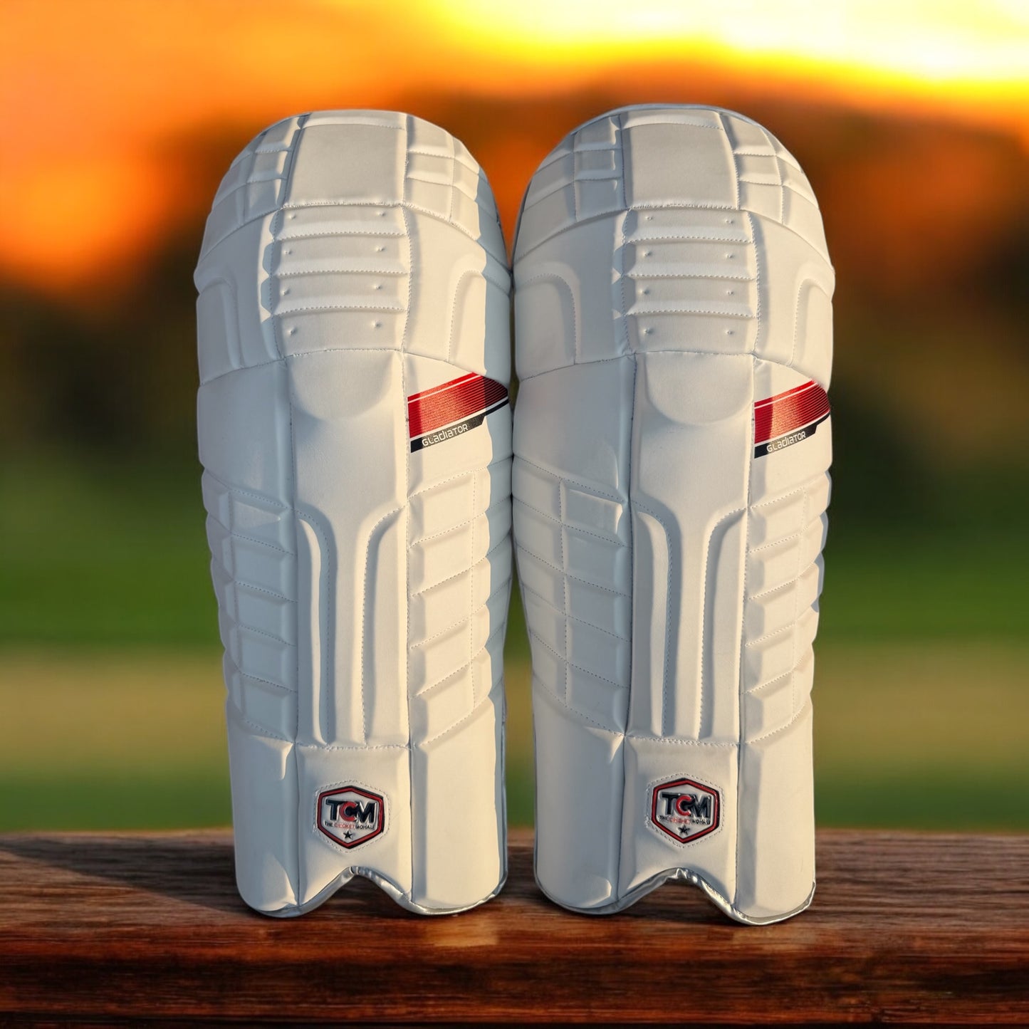 TCM GLADIATOR Batting Legguard White RH