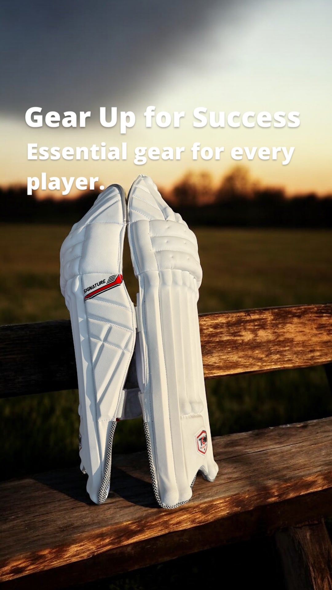 TCM SIGNATURE Batting Legguard (White)